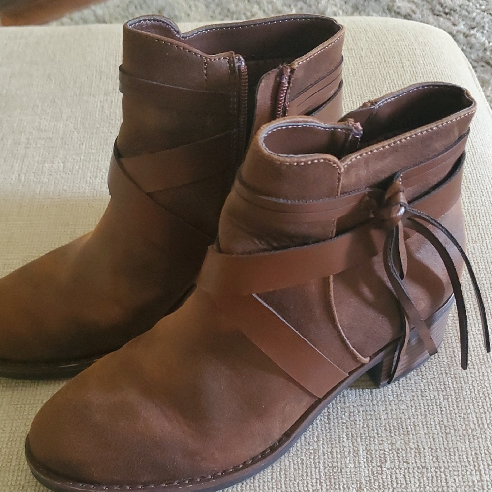 Sophie17 Chestnut Ankle Booties With Zipper